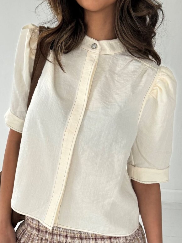 CONTINUE - Moe Blouse Off White