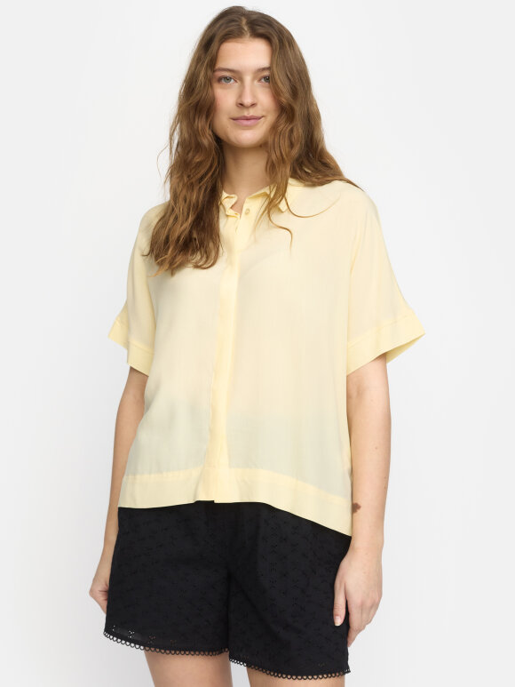 Soft Rebels - SRFreedom shirt Almond oil