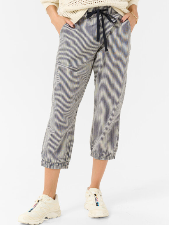 Kaffe - KAnaya Striped Capri Pants