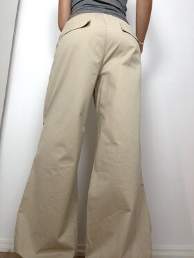 CONTINUE - CONTINUE Carrie bukser sand